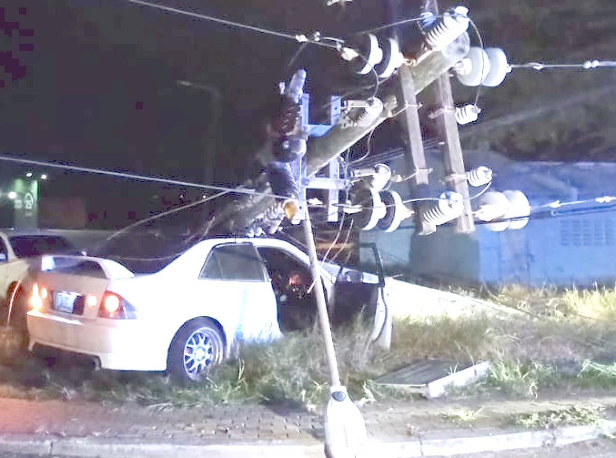 Keda leu si bo topa un accident unda a kibra palo di luz