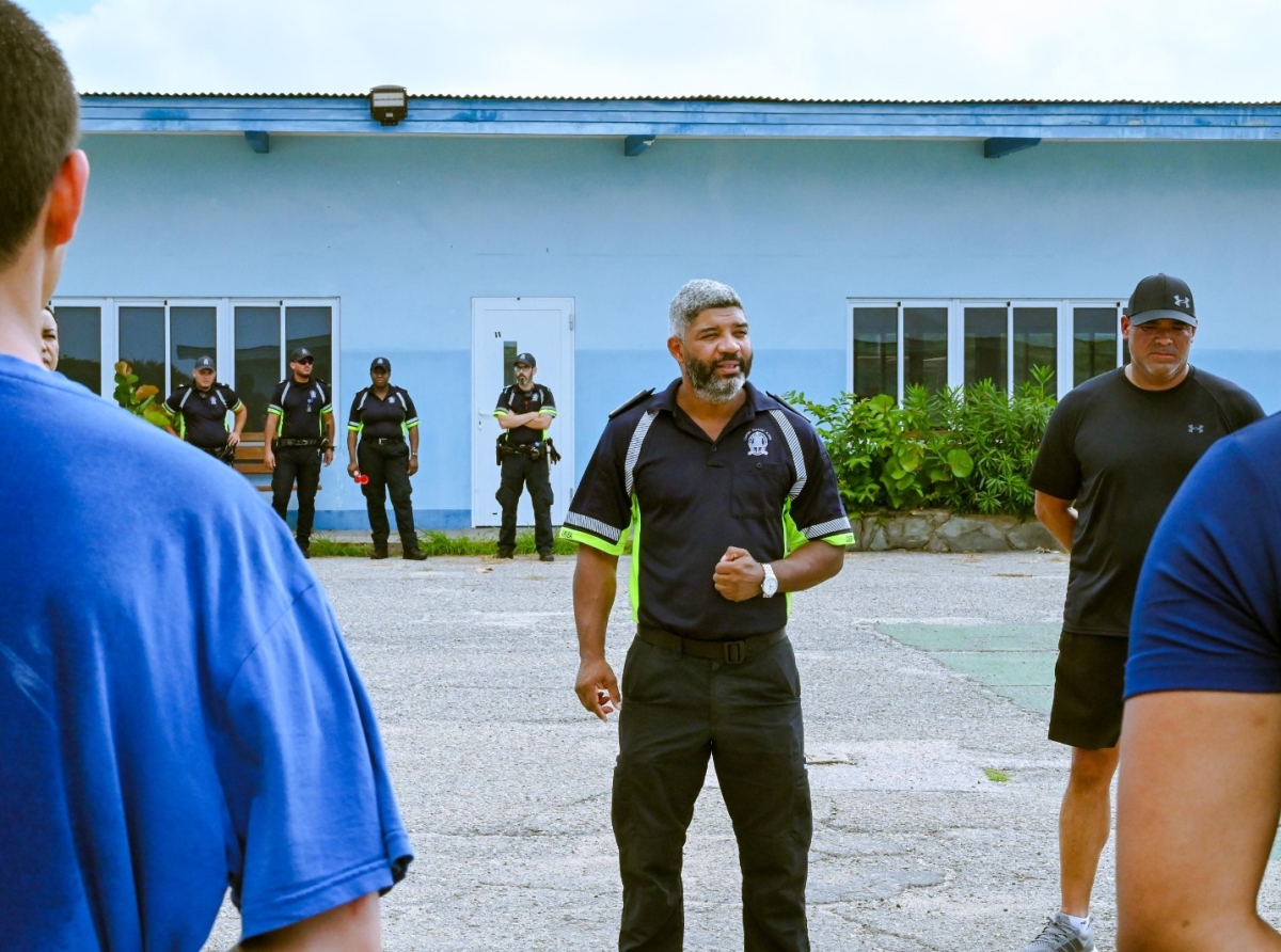 Aspirantnan nobo pa Polis a pasa prueba di stress cu exito