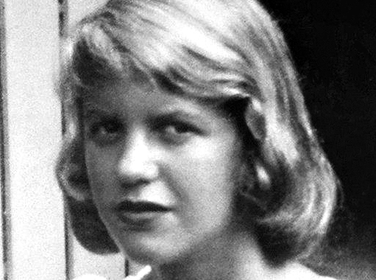 Entre Briyo y Tragedia: asina tawata bida di poeta Mericano Sylvia Plath