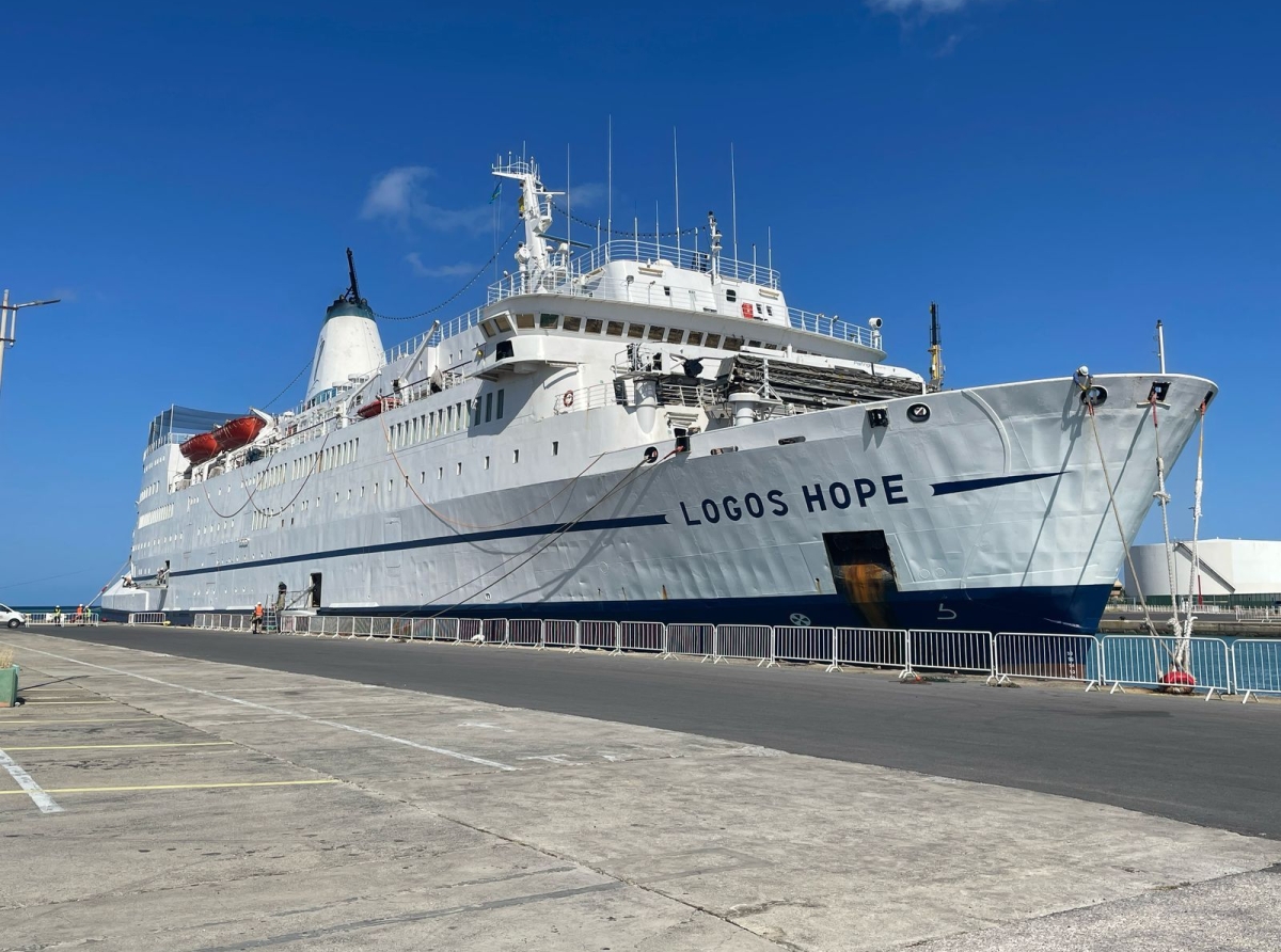 Entrante awe por bishita Barco ‘Logos Hope’ na Aruba