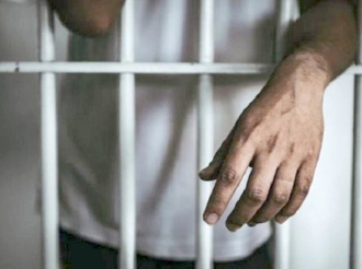 Tres aña di prison pa padrastro cu a abusa di mucha muher di 15 aña