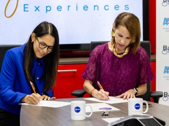 Aruba Tourism Authority y Qredits a firma acuerdo pa extende Aruba Signature Experience te 2017