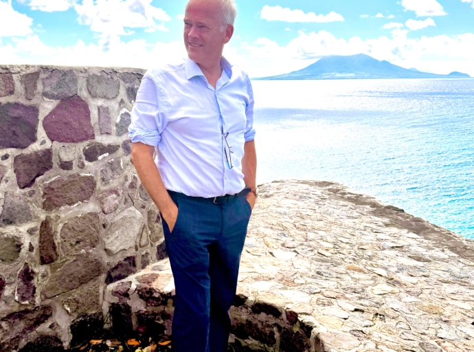 Otro siman Secretario di Estado Szabó ta bishita Aruba y Curaçao