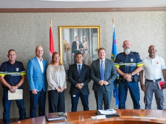 Minister Wendrick Cicilia a confirma cu a tuma paso concreto pa fortalece siguridad den area turistico