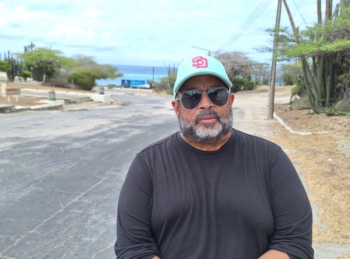 Errol de Freitas di SNBA preocupa cu situacion antihigienico na Colony