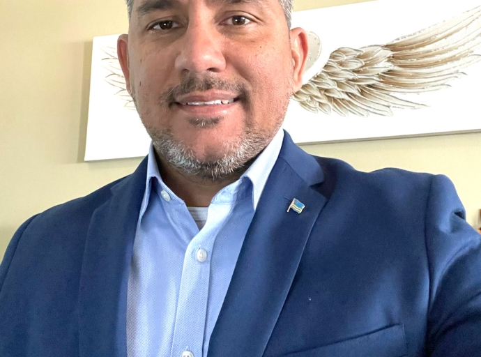 Ex-Ministro Arends como orador principal di IOCARIBE