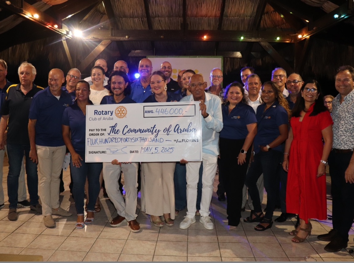 Rotary Club of Aruba a tene anochi di celebracion cu nan boluntarionan