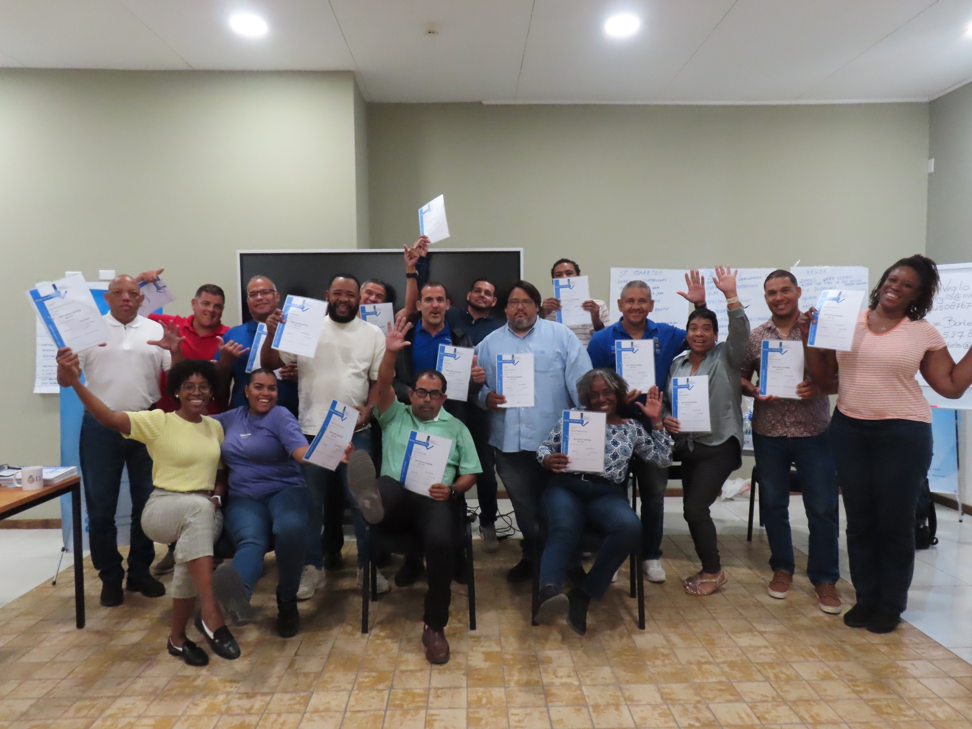 Inspectornan di islanan di Caribe Hulandes a participa den un training riba tereno di siguridad di alimentacion
