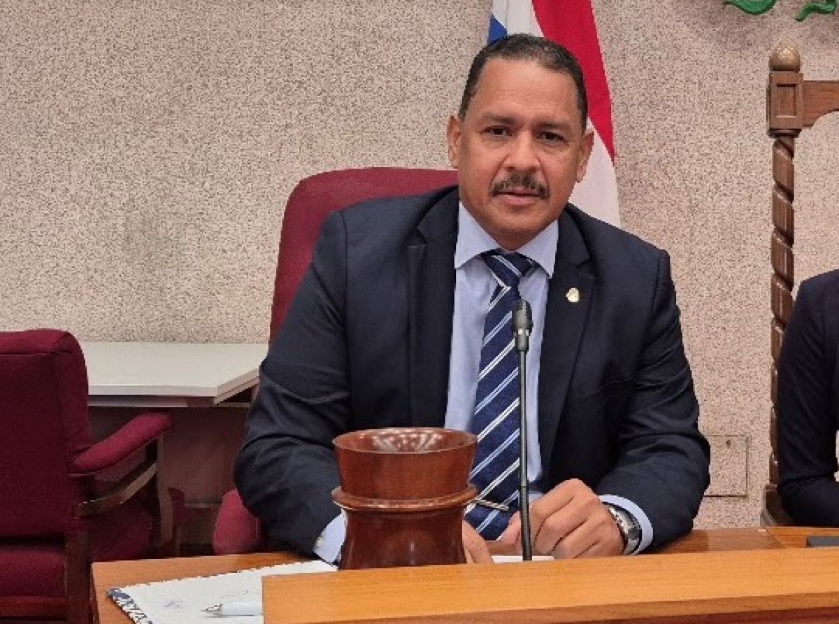 Aruba ta kedando atras den servicionan digital
