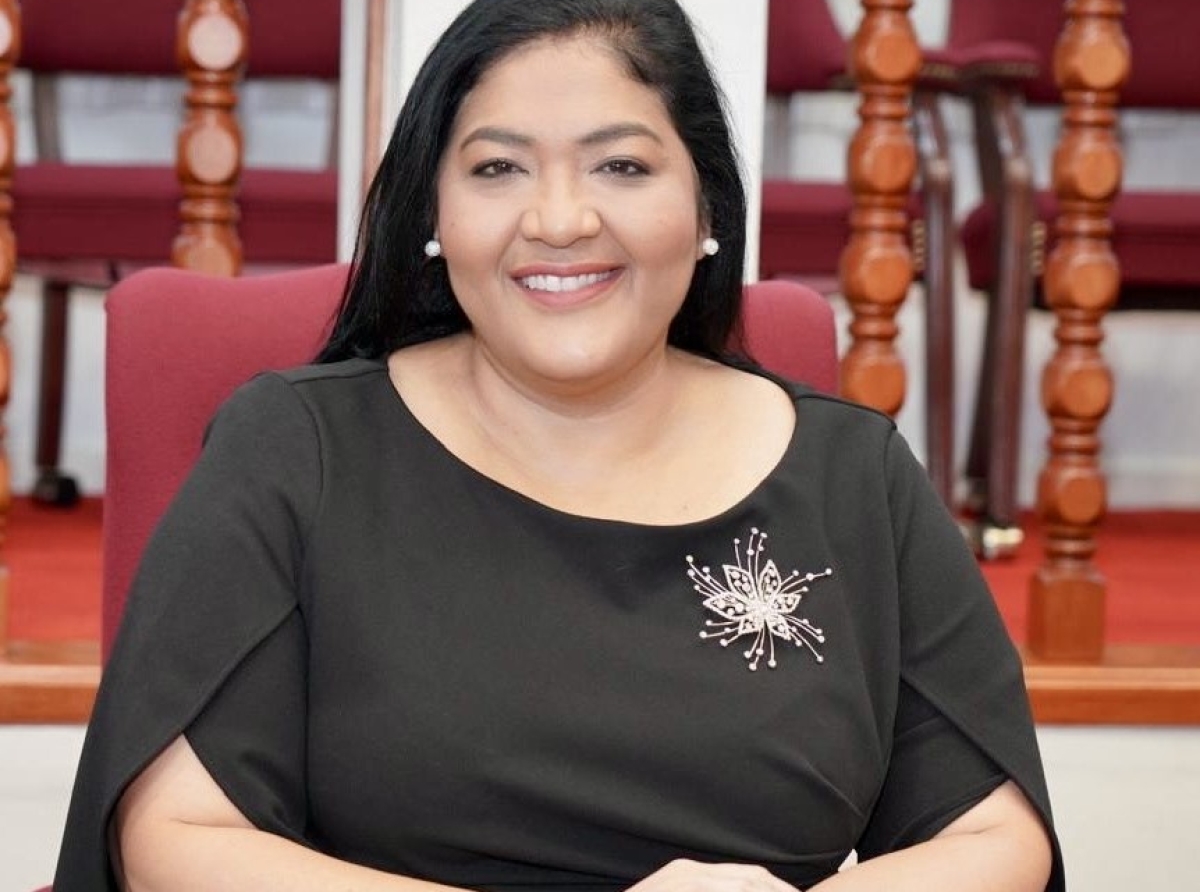 Parlamentario Maduro ta urgi formadornan Eman y Croes pa stop di tuma pueblo haci y tuma desicion pa caba pa nombra e dos ministernan cu falta