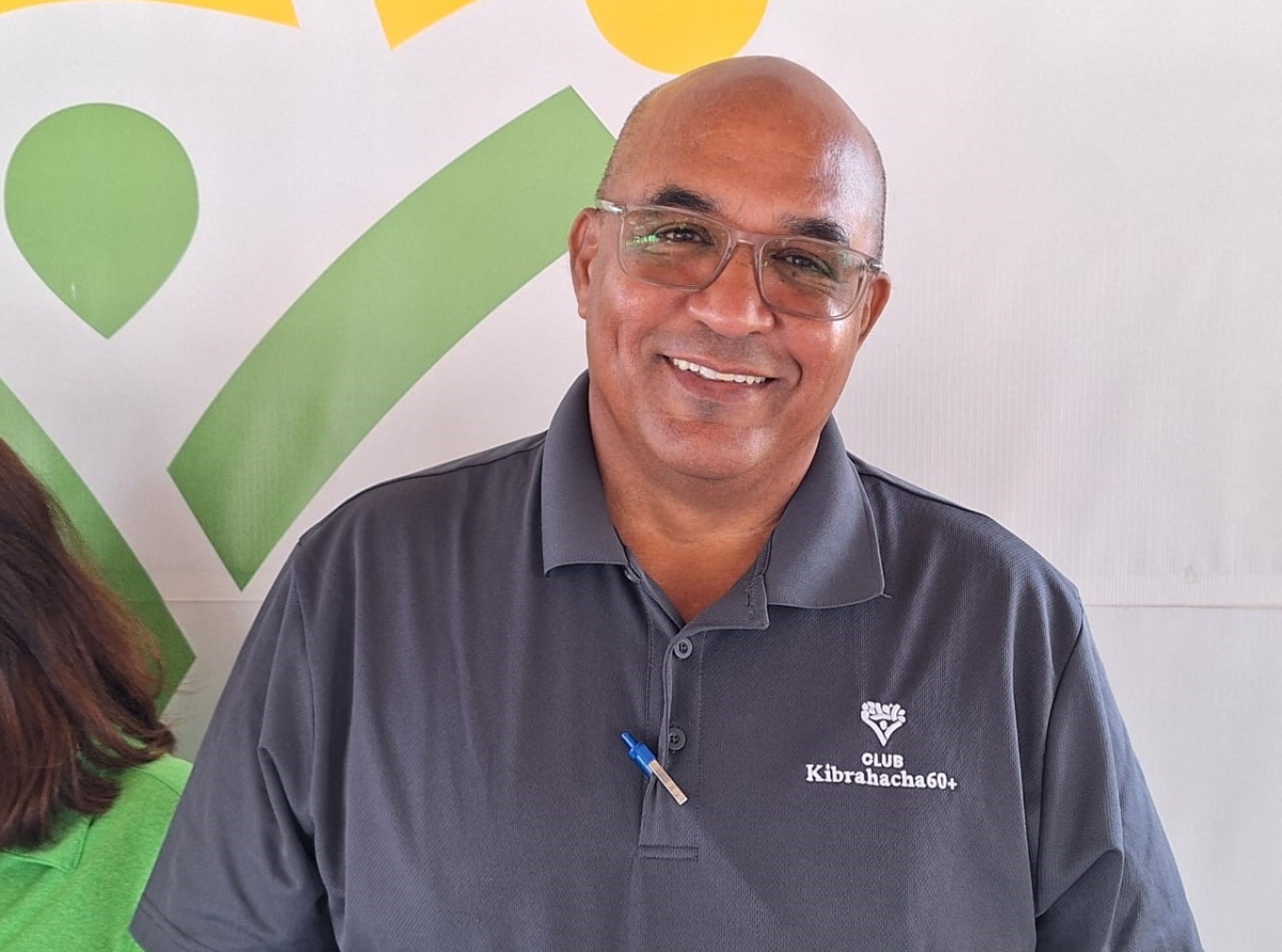 Centro Kibrahacha ta sigui traha duro riba inclusion di adulto mayor
