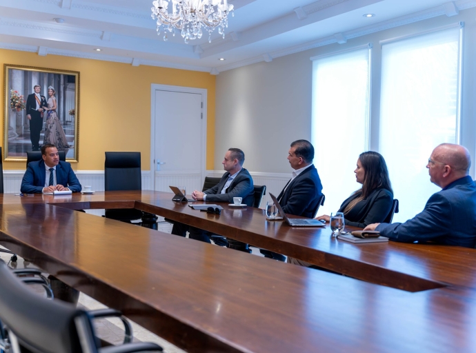 Dialogo cu ATIA ta parti esencial pa un maneho economico y financiero cu ta refleha e realidad di comercio