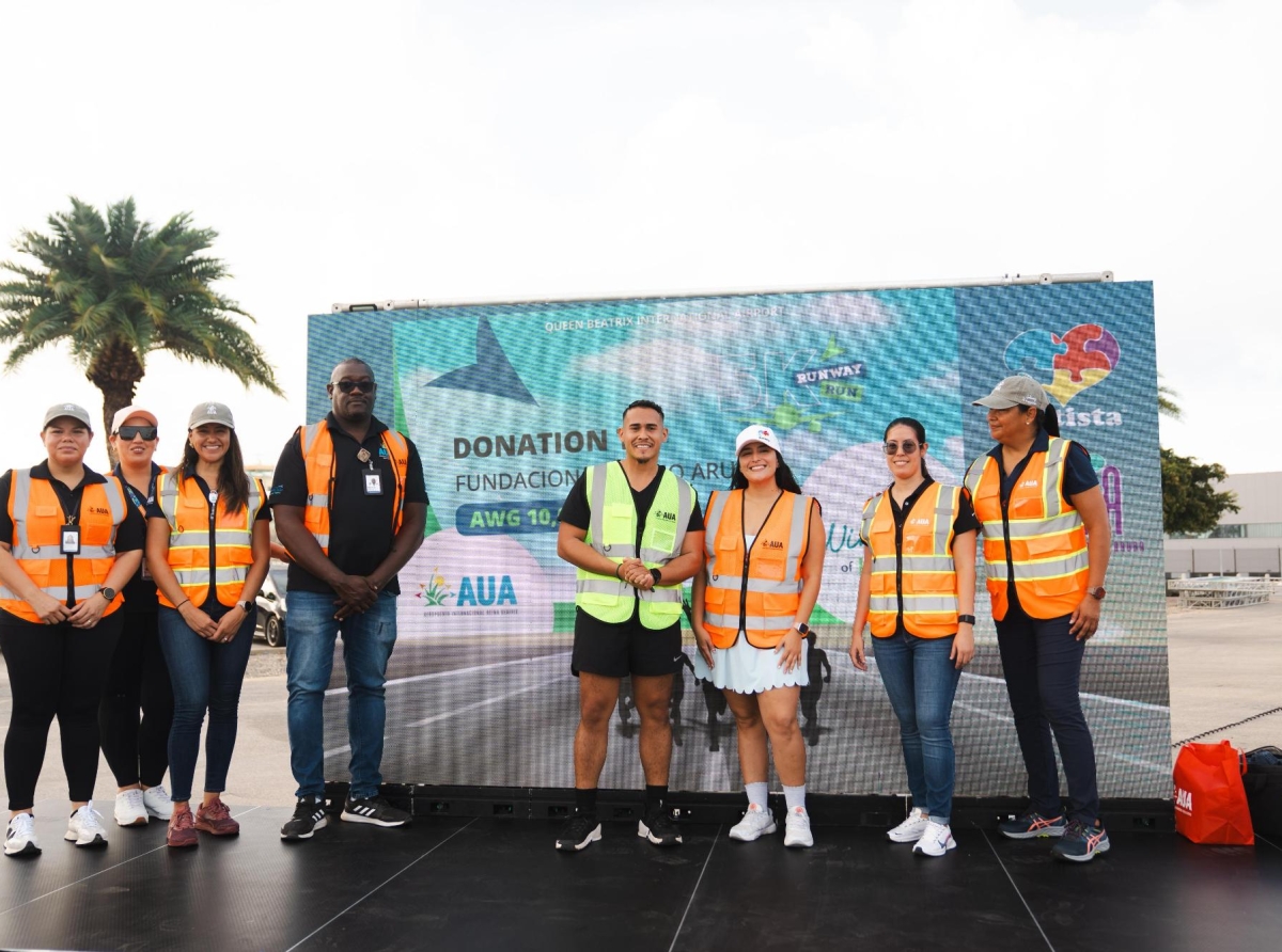 Minister Wendrick Cicilia a participa den e 5K Runway Run di Aeropuerto Internacional Reina Beatrix