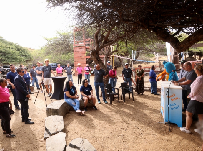 Cu 160 proyecto y ayudo di 3,500 boluntario, Aruba Doet 2025 un biaha mas tabata exitoso!