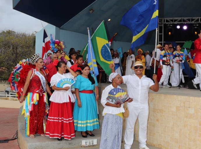 Celebracion di Dia Mundial di Diversidad Cultural pa Dialogo y Desaroyo riba Plaza Libertador Betico Croes