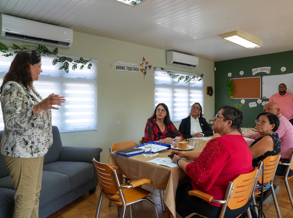Minister Wyatt-Ras a bishita centro di cuido den marco di fortalecimento di cooperacion cu SVGA