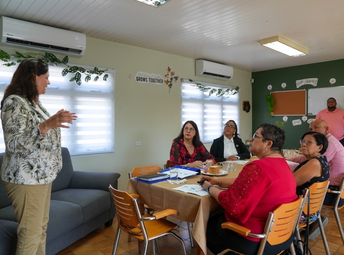 Minister Wyatt-Ras a bishita centro di cuido den marco di fortalecimento di cooperacion cu SVGA