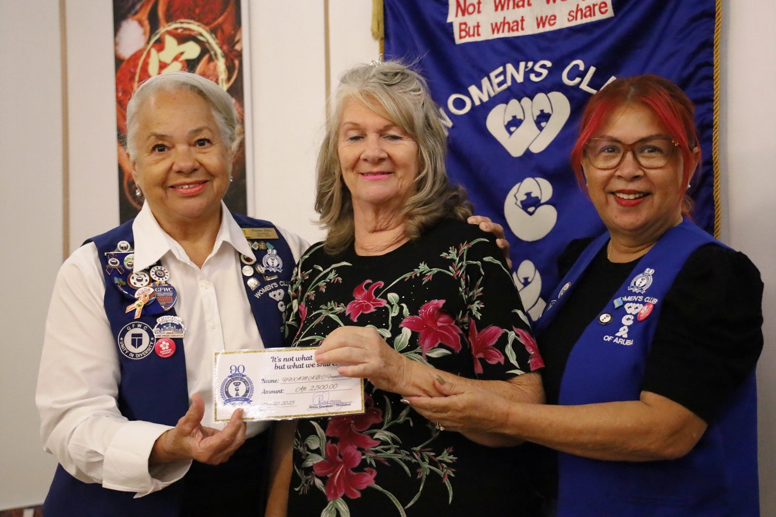 Women's Club of Aruba a haci un donacion igual na cuater instancia