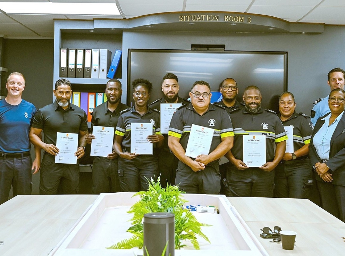 Polis di Aruba y Curaçao den curso di ‘Seguridad di Bom’