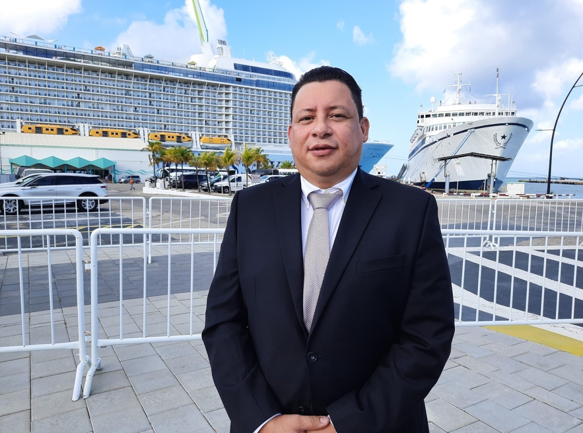 E vision ta pa crea un harbor district cu ta contribui na bienestar di centro di ciudad