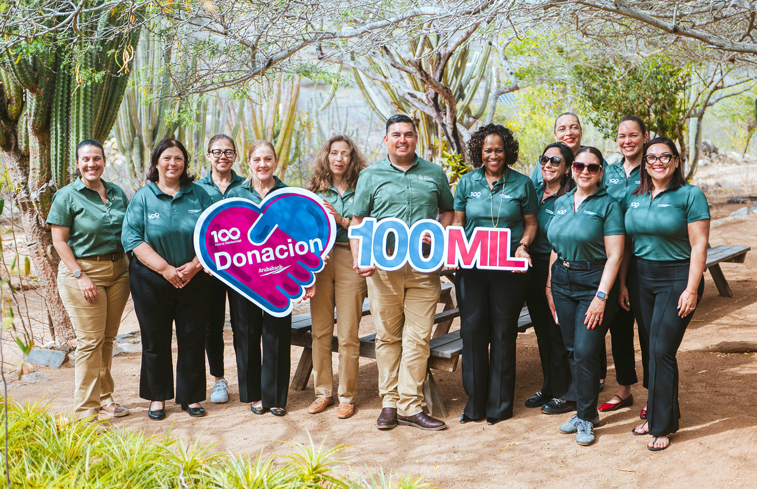 Aruba Bank cu donacion di 100 mil Florin na Aruba Conservation Foundation