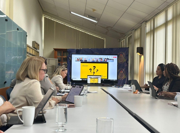 Fraccion di MEP a reuni cu Studenten Commissie Aruba