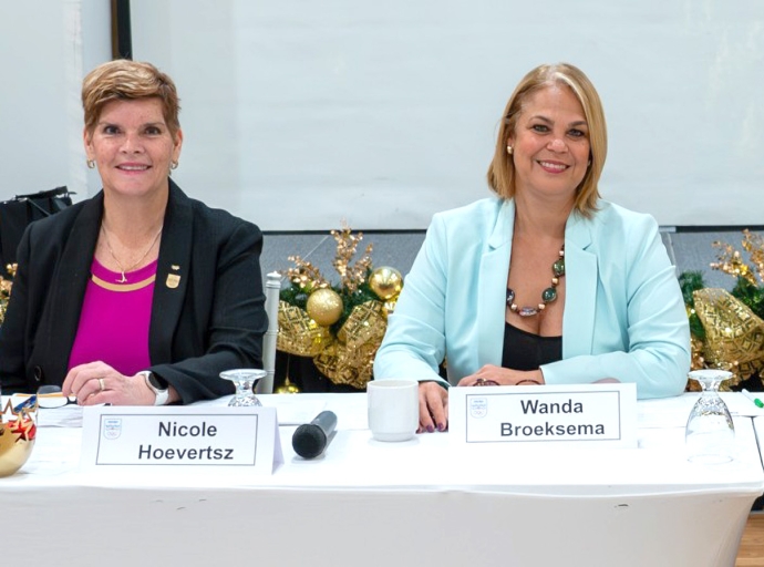 Wanda Broeksema y Nicole Hoevertsz nombra den comisionnan di PanamSports