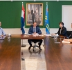 Minister Geoffrey Wever satisfecho cu e trabou haci door di Huurcommissie