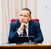 Mike Eman NO kier tuma un decision