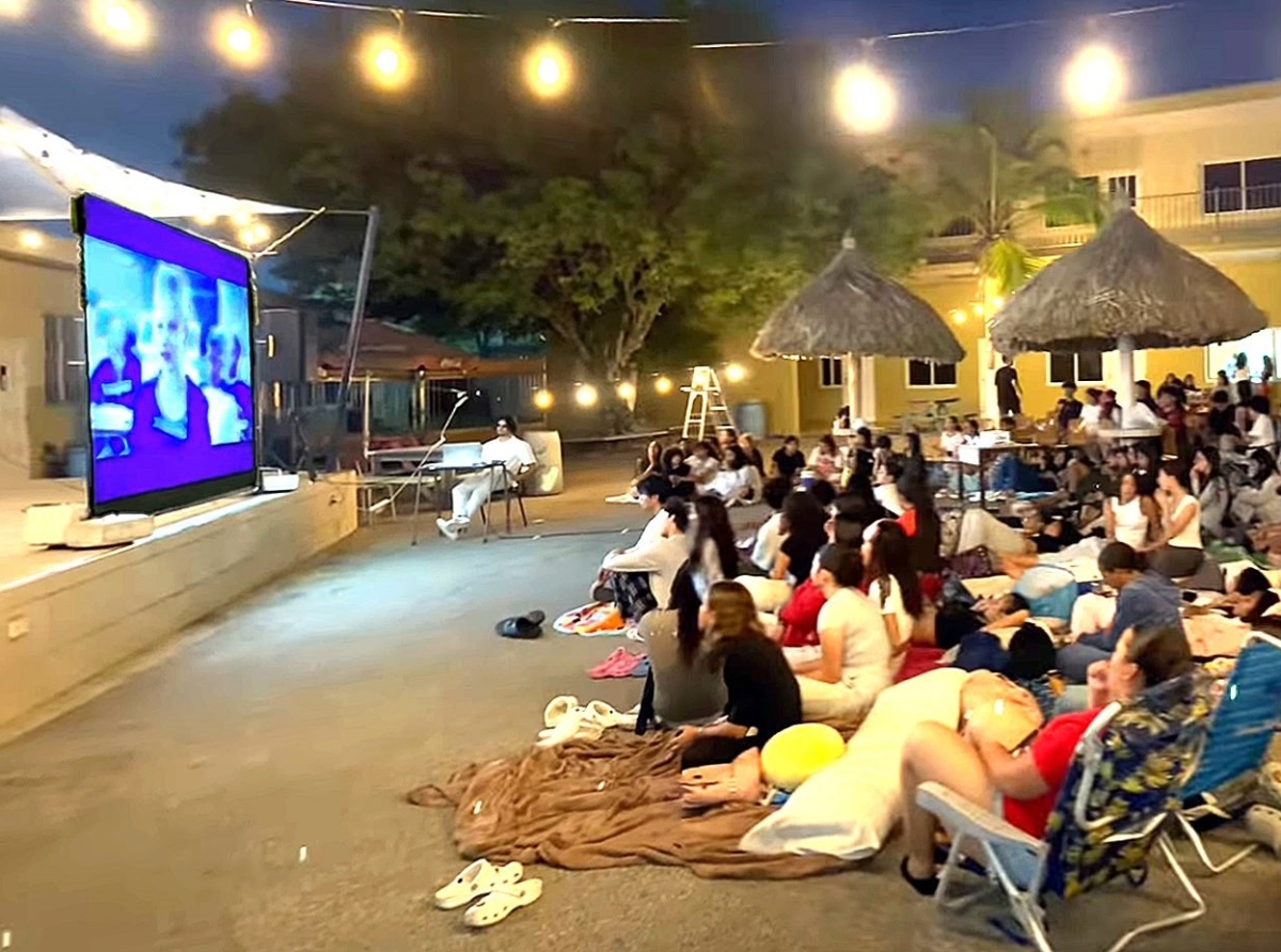 Exitoso ‘Movie Night’ di Leerlingenraad di Colegio Arubano