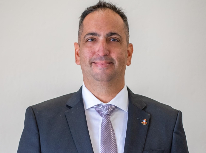 Parlamentario Oduber a haci mas pregunta na Minister Cicilia tocante e MoU firma cu Royal Schiphol Group