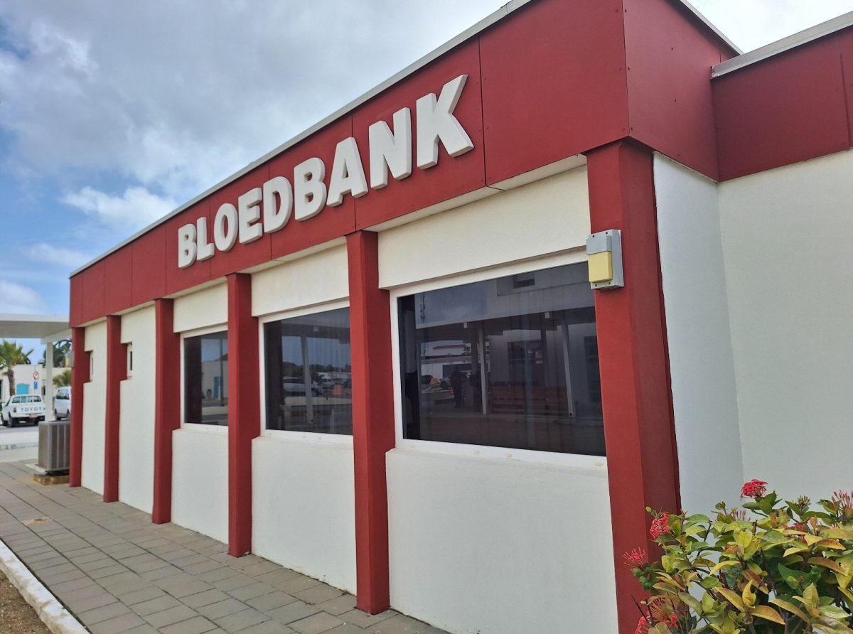 Bloedbank mester di 3000 dunado di sanger pa cumpli cu standard di Organisacion Mundial di Salud
