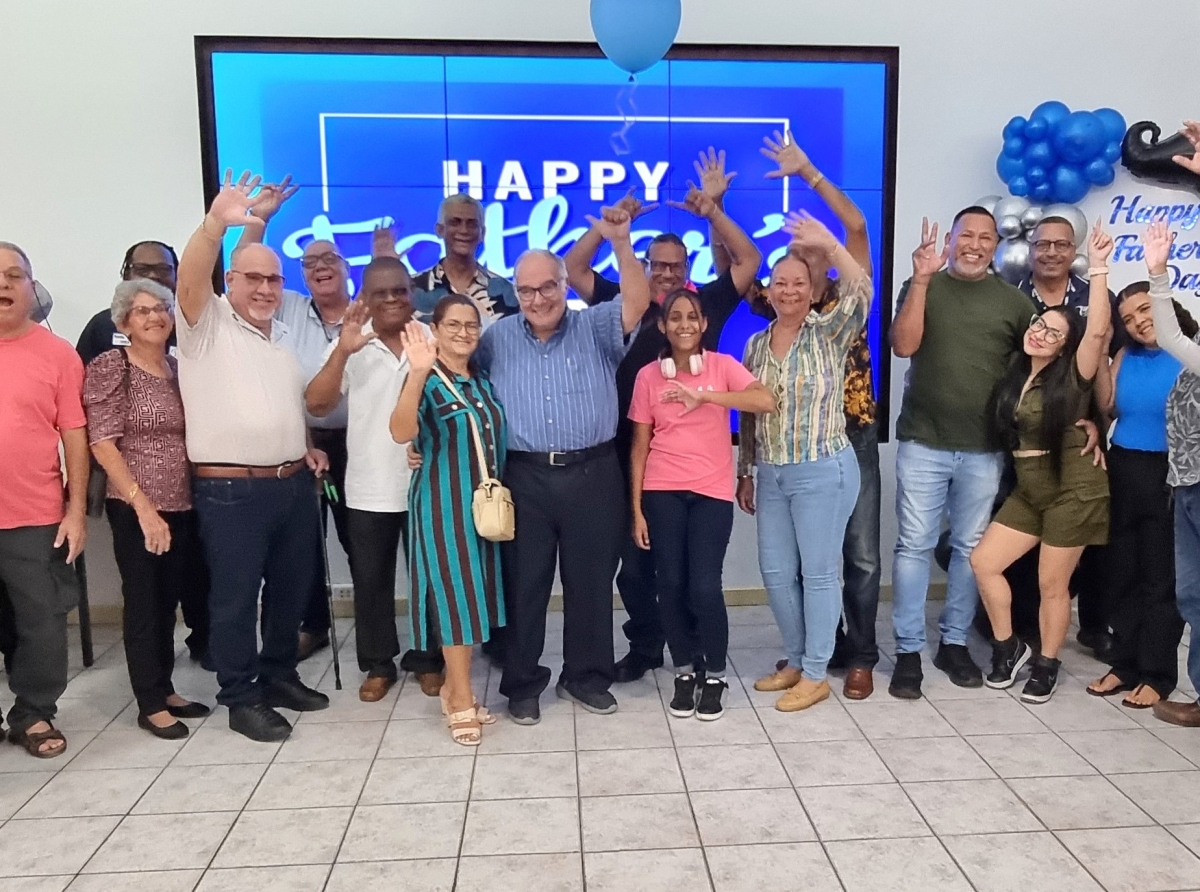 Di e forma aki WEB Aruba NV a honra diez Tata