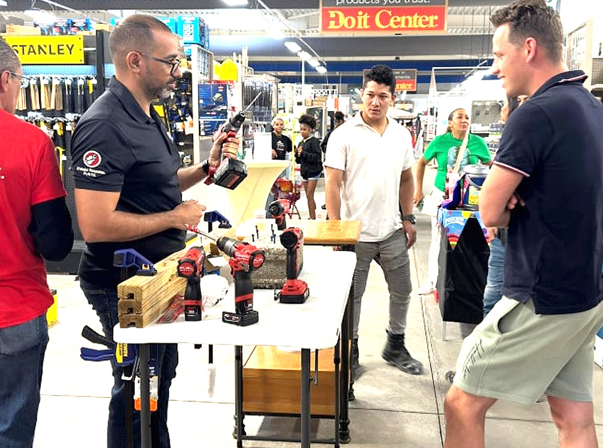 Hopi interes tabatin pa workshop di powertools Milwaukee