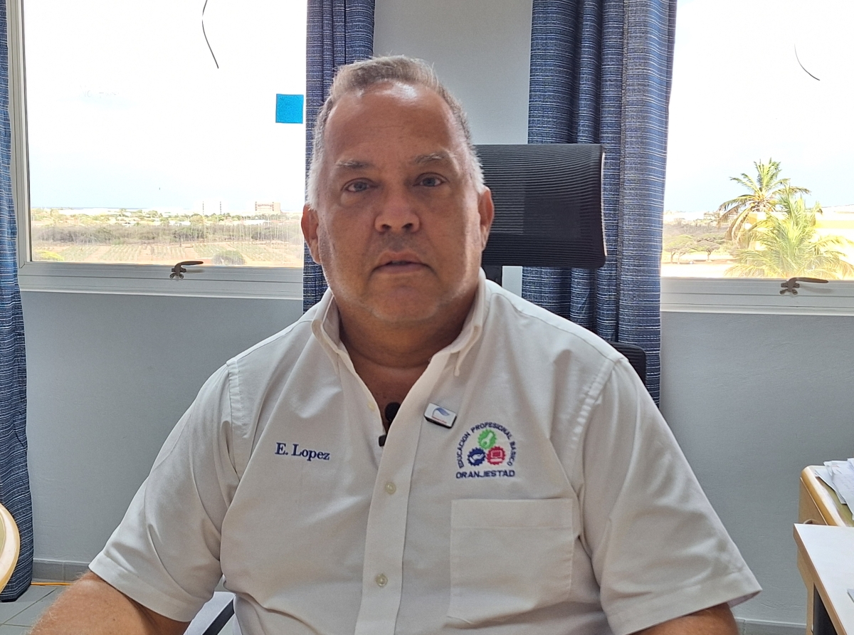 Director di EPB-Oranjestad ta desea di cambia imagen y percepcion robes cu tin di EPB