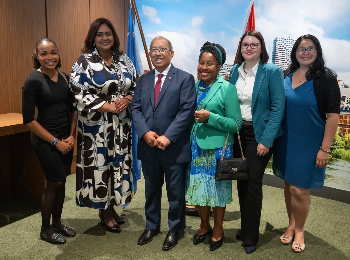 Bunita recepcion pa ex Minister Plenipotenciario Ady Thijsen