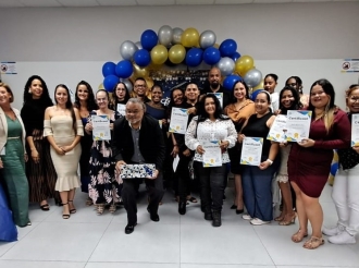 Grupo di cursista na Enseñanza pa Empleo a finaliza ‘Supervisor Management’