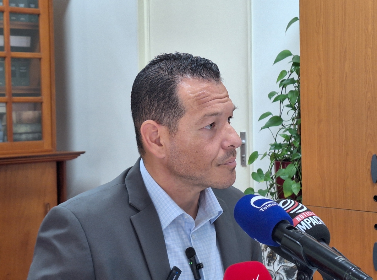 Gobierno anterior a laga un acuerdo atras cu Hulanda y UNOPS relaciona cu diseño pa un prison nobo
