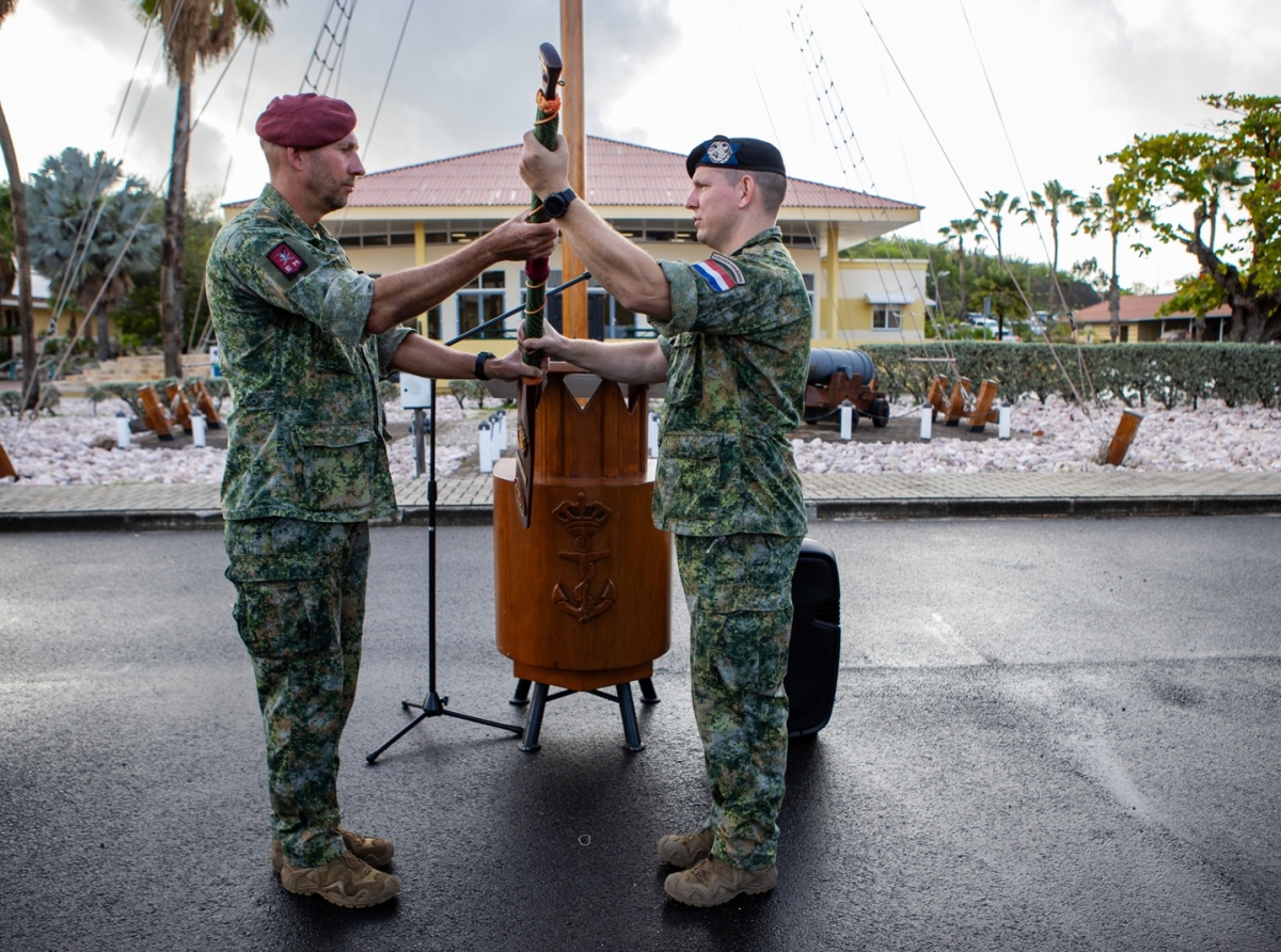 Trupa di Ehercito di Forsanan Arma di Defensa den Region Caribe a haci su rotacion