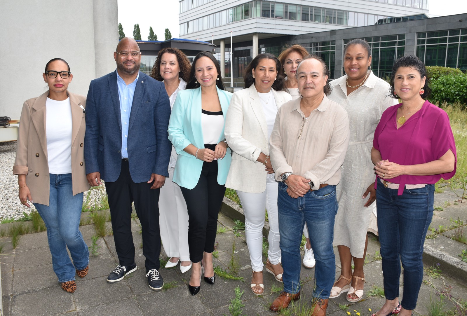 Minister Gerlien Croes a reuni cu ‘Mentornan’ y Departamento di Asuntonan di Enseñansa