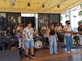 Buleria a entretene e maestronan durante Spula Krijt