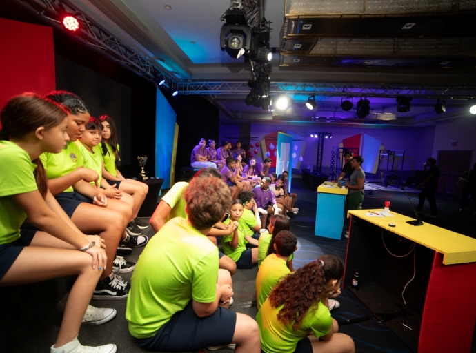 Tin un quizshow nobo y educativo pa alumnonan di klas 6 cu ta inspira muchanan na Aruba