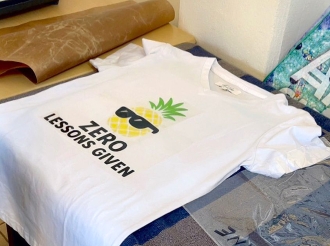 Docentenan di Colegio EPI Unit S&S mes a diseña nan Shirt pa Spula Krijt