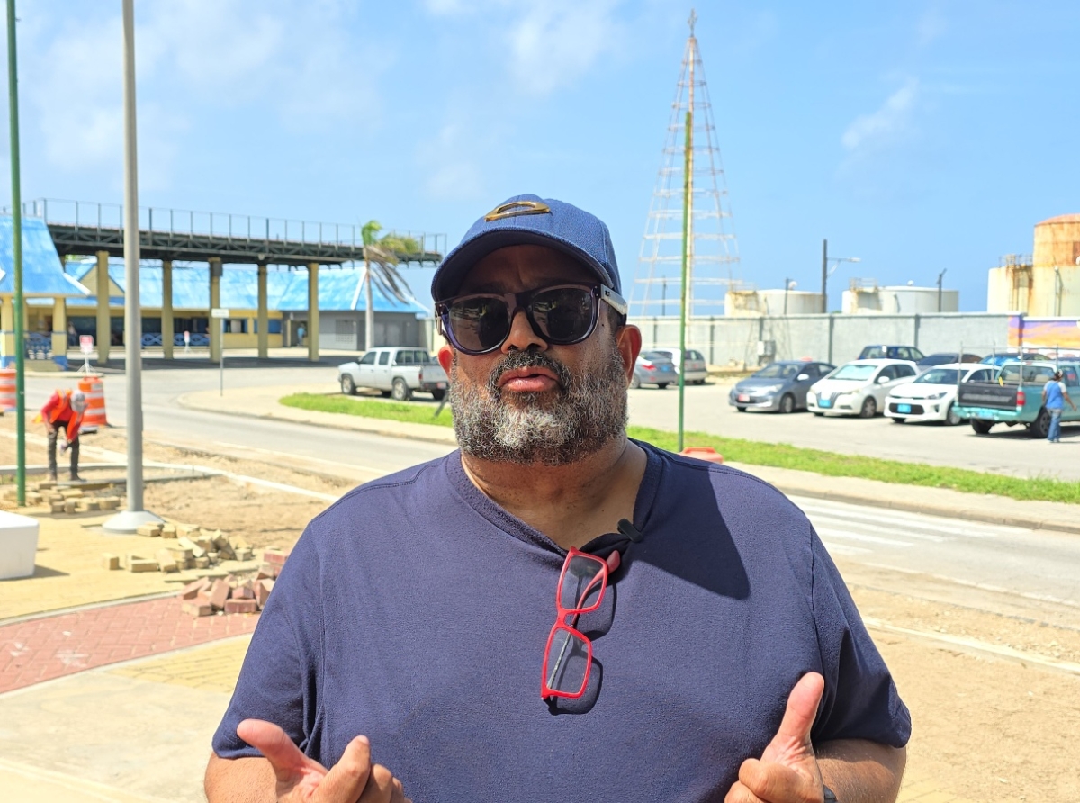 San Nicolas Business Association no a lanta pa pidi nada pero a bin pa duna y mustra unda tin inversionistanan ta warda