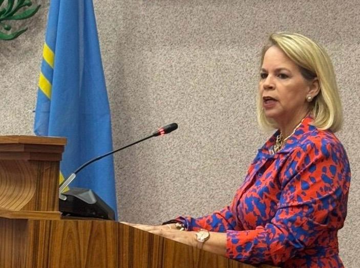 Un bofta den cara di tur hende muhe na Aruba