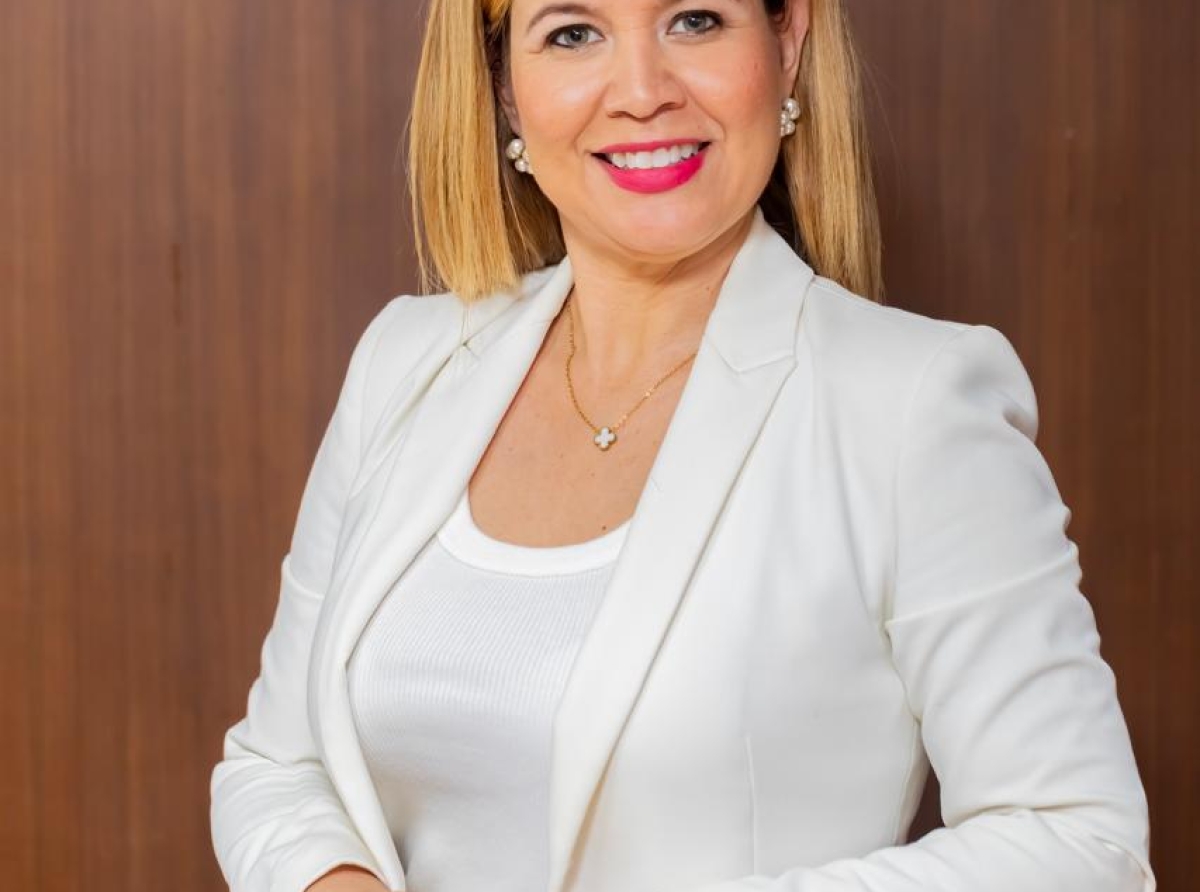 Parlamentario Jennifer Arends-Reyes ta scoge pa keda sirbi su pais na Aruba