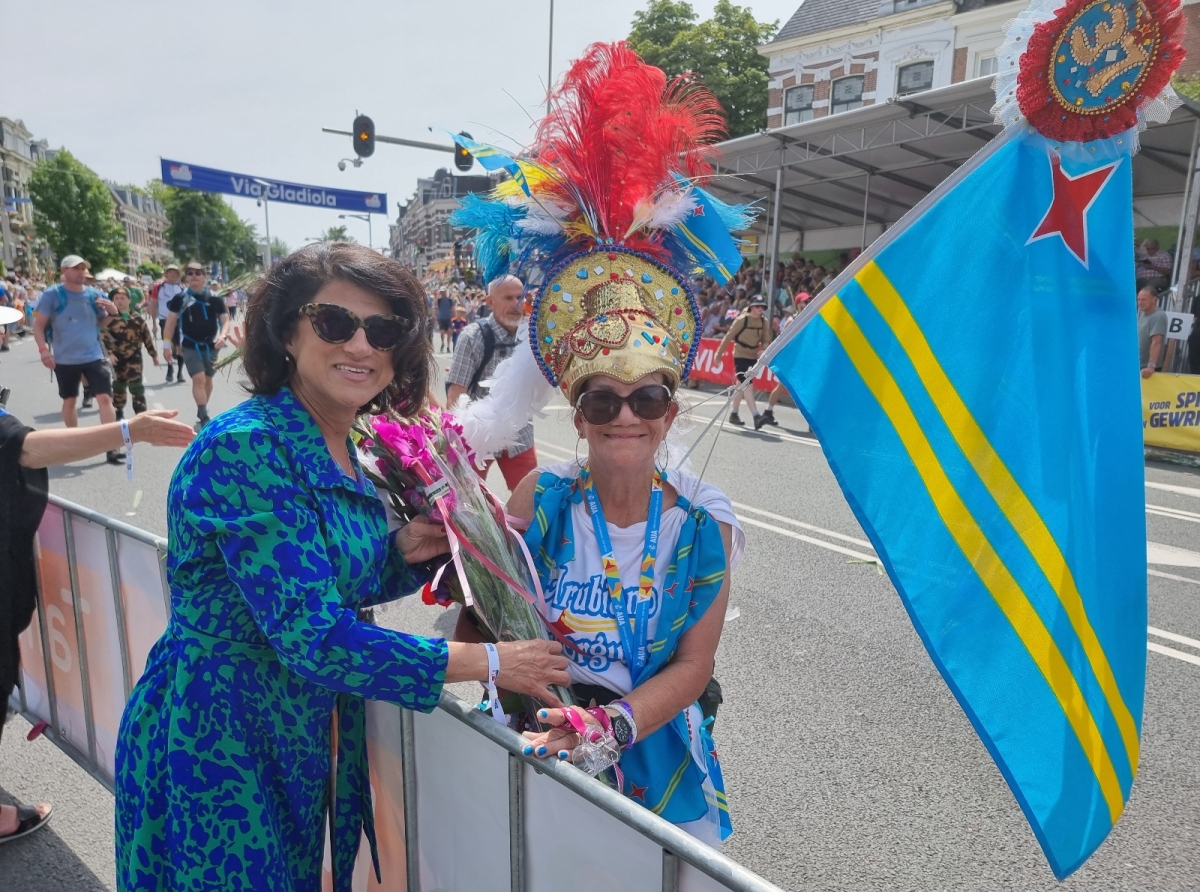 Directora Joselin Croes tabata invitado special di Stichting 4Daagse di Nijmegen