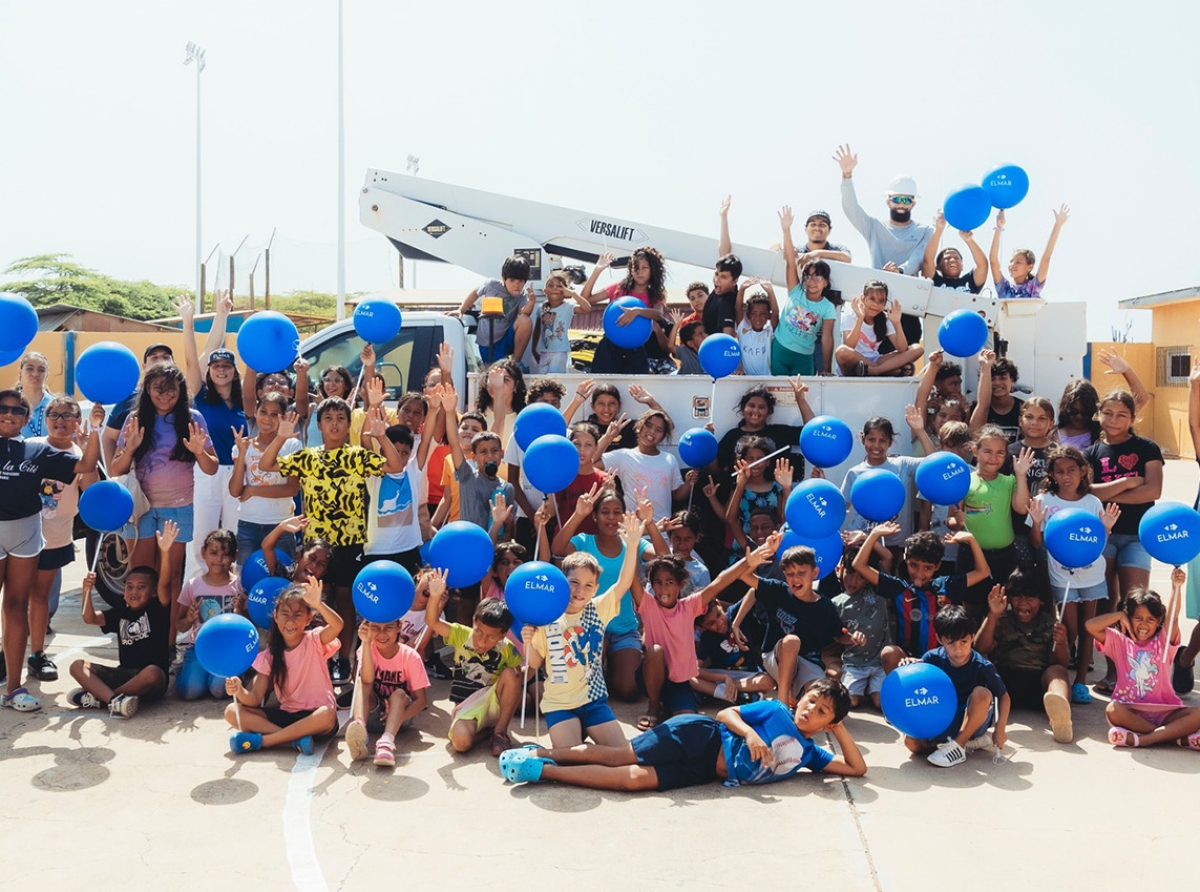 Elmar a lansa su programa educativo ‘Electra Discovery Tour pa Muchanan’ rond di e isla