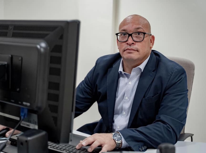 Gabinete AVP-Futuro ta e Robin Hood pa e rico