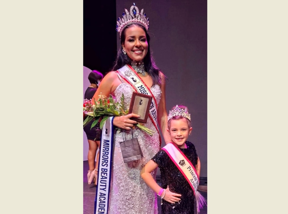 Princess Beauty Hailey Comenencia a bay wak Miss Teen Aruba Internacional